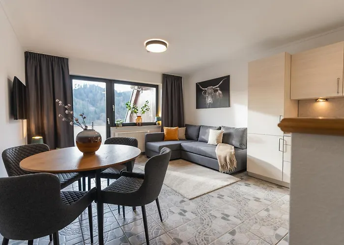 Schlossblick Schwarzwaldpanorama * Gernsbach